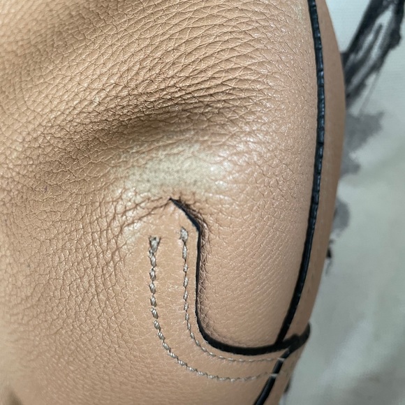 Authentic Gucci Reversible Rumble Tote - Picture 11 of 16